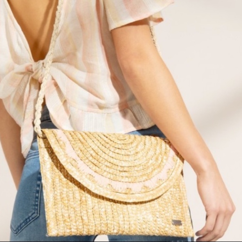 Roxy Straw Crossbody Clutch with Pink Accent - Picture 2 of 5